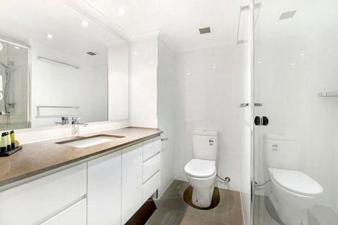 ULTIQA Beach Haven On Broadbeach - New Castle Holiday 40