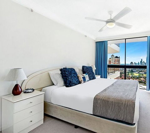ULTIQA Beach Haven On Broadbeach - New Castle Holiday 13