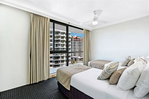 ULTIQA Beach Haven On Broadbeach - New Castle Holiday 44