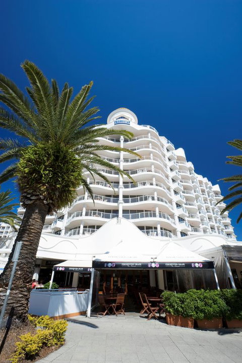 The Phoenician Resort - New Castle Holiday 4