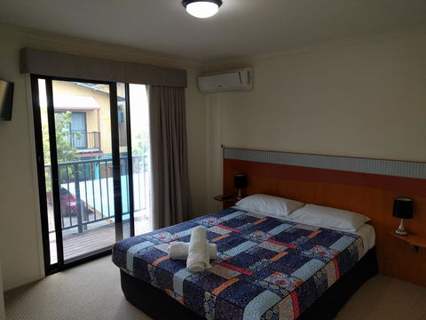 Noosa Holiday Accommodation - New Castle Holiday 20