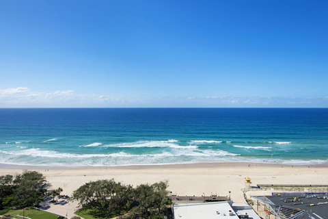 ULTIQA Air On Broadbeach - New Castle Holiday 10