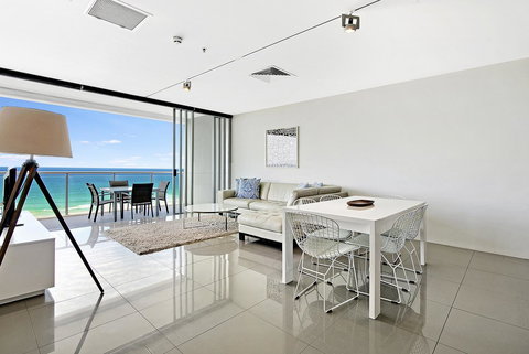 ULTIQA Air On Broadbeach - New Castle Holiday 29