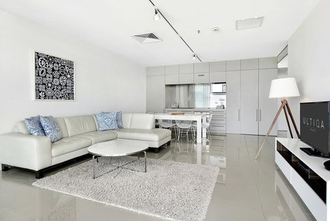 ULTIQA Air On Broadbeach - New Castle Holiday 34