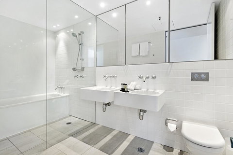 ULTIQA Air On Broadbeach - New Castle Holiday 30