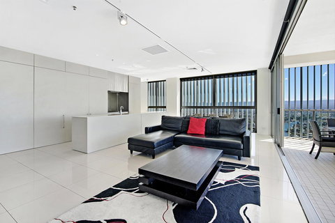 ULTIQA Air On Broadbeach - New Castle Holiday 22