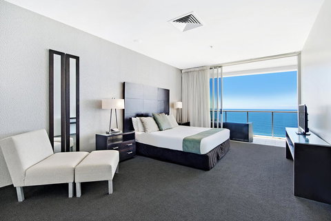 ULTIQA Air On Broadbeach - New Castle Holiday 8