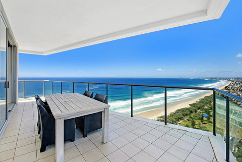 ULTIQA Air On Broadbeach - New Castle Holiday 32