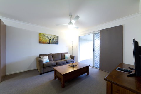 Rockhampton Serviced Apartments - New Castle Holiday 3