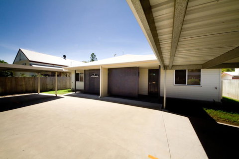 Rockhampton Serviced Apartments - New Castle Holiday 6