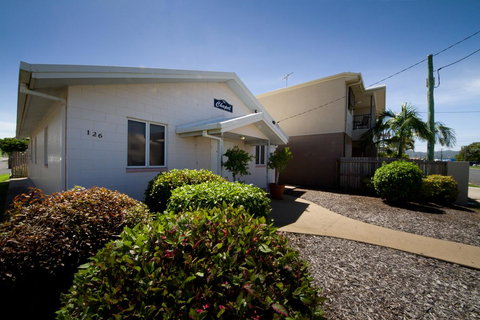 Rockhampton Serviced Apartments - New Castle Holiday 9
