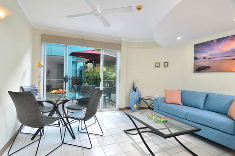 Le Cher Du Monde Adults Only - New Castle Holiday 8