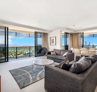 Luxury 3 Bedroom in heart of Broadbeach - New Castle Holiday