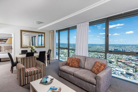 Oaks Brisbane Aurora Suites - New Castle Holiday 7