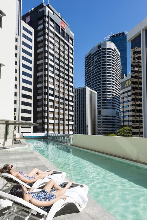 Oaks Brisbane Aurora Suites - New Castle Holiday 1