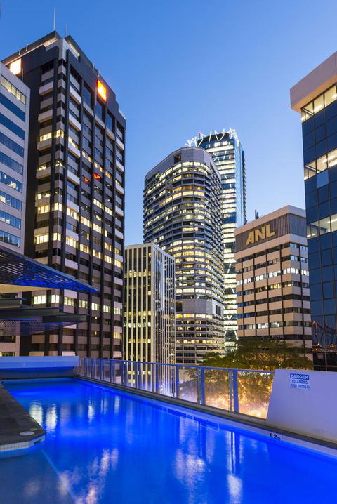 Oaks Brisbane Aurora Suites - New Castle Holiday 9