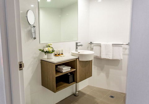 Mercure Brisbane Spring Hill - New Castle Holiday 5