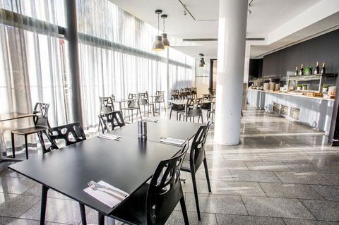 Mercure Brisbane Spring Hill - New Castle Holiday 10