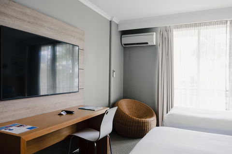 Novotel Cairns Oasis Resort - New Castle Holiday 26