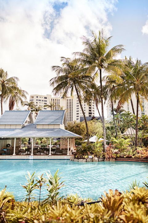 Novotel Cairns Oasis Resort - New Castle Holiday 4