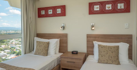 2nd Avenue Beachside Apartments - New Castle Holiday 38