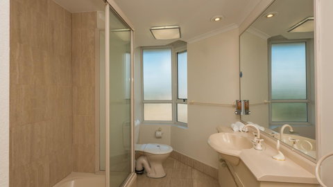 2nd Avenue Beachside Apartments - New Castle Holiday 13