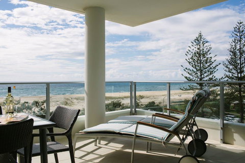 Pure Kirra - New Castle Holiday 1
