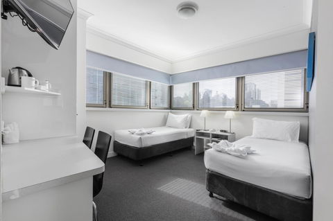 George Williams Hotel - New Castle Holiday 36