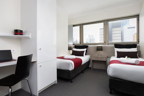 George Williams Hotel - New Castle Holiday 8