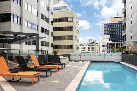 Evolution Apartments - New Castle Holiday 12