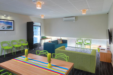 Palm Beach Hotel - New Castle Holiday 10