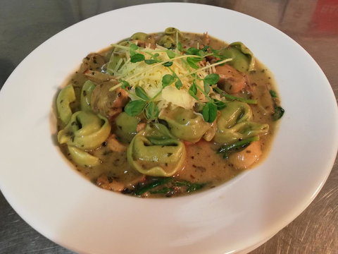 Burke & Wills Motor Inn - New Castle Holiday 12