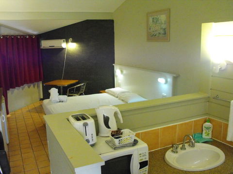 Kallangur Motel - New Castle Holiday 1