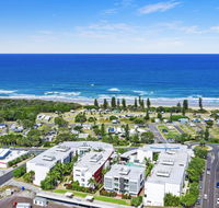 Element on Coolum Beach - New Castle Holiday