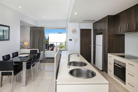 Element On Coolum Beach - New Castle Holiday 10