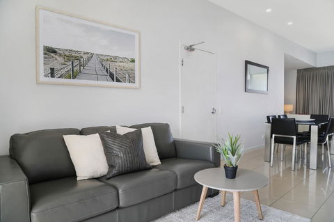 Element On Coolum Beach - New Castle Holiday 8