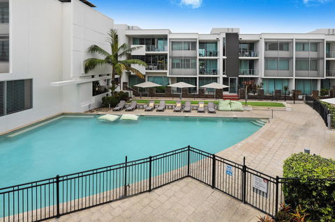 Element On Coolum Beach - New Castle Holiday 2