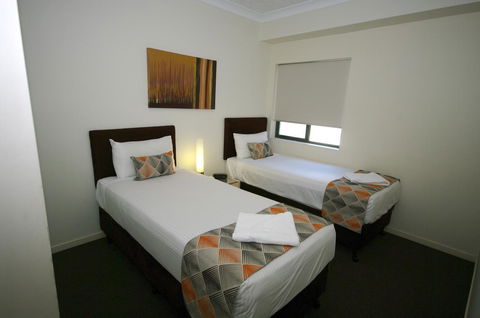 La Vida On Anzac - New Castle Holiday 8