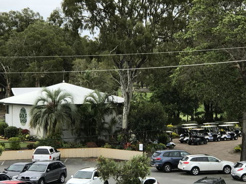 Fairways Golf & Beach Retreat Bribie Island - New Castle Holiday 12