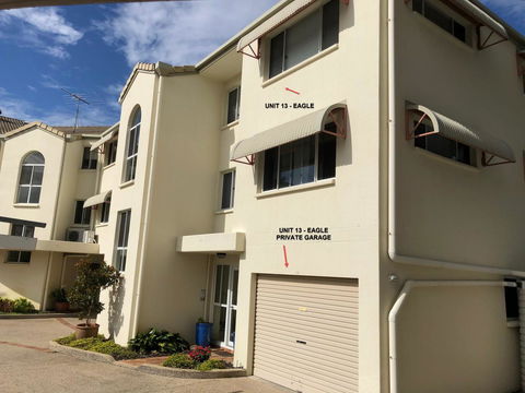 Fairways Golf & Beach Retreat Bribie Island - New Castle Holiday 1