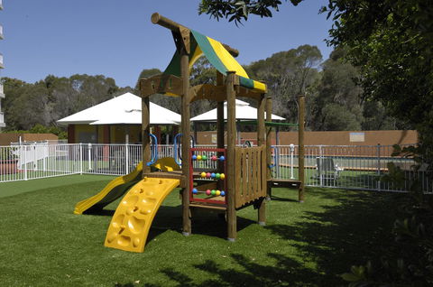 Fairways Golf & Beach Retreat Bribie Island - New Castle Holiday 19