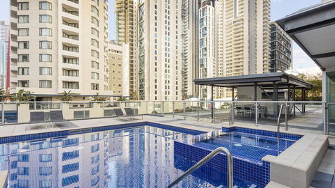 Oaks Brisbane Festival Suites - New Castle Holiday 0