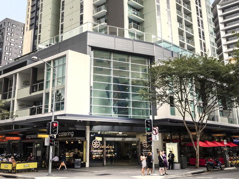 Oaks Brisbane Festival Suites - New Castle Holiday 8