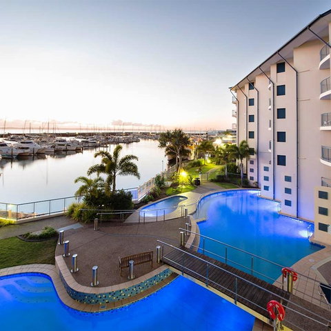 Mantra Hervey Bay - New Castle Holiday 21