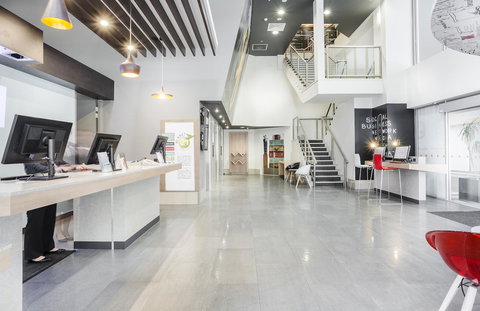 Hotel Indigo Brisbane City Centre, An IHG Hotel - New Castle Holiday 7