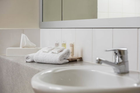 Hotel Indigo Brisbane City Centre, An IHG Hotel - New Castle Holiday 2