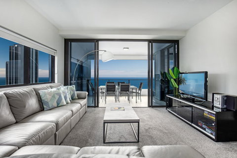 Ultra Broadbeach - New Castle Holiday 34