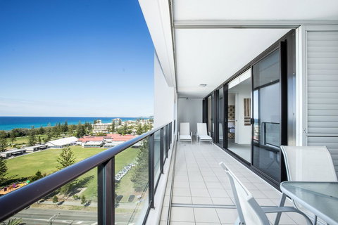 Ultra Broadbeach - New Castle Holiday 39