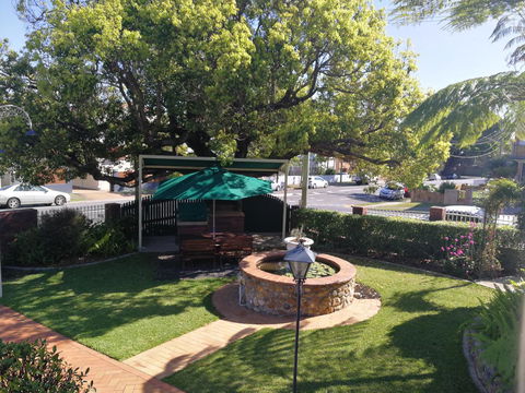 Aabon Apartments & Motel - New Castle Holiday 11