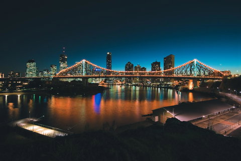 Oaks Brisbane River City Suites - New Castle Holiday 16